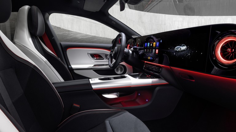 
			Blick von der rechten Seite ins Interieur des neuen CLA.
		